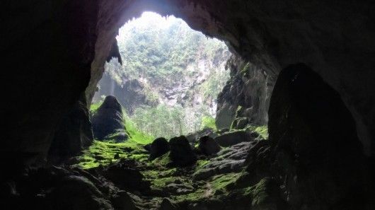 Cave-Exploring Cable Cars