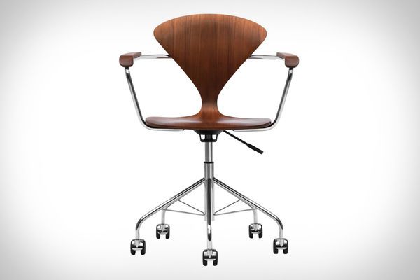 Slim-Waisted Office Seats