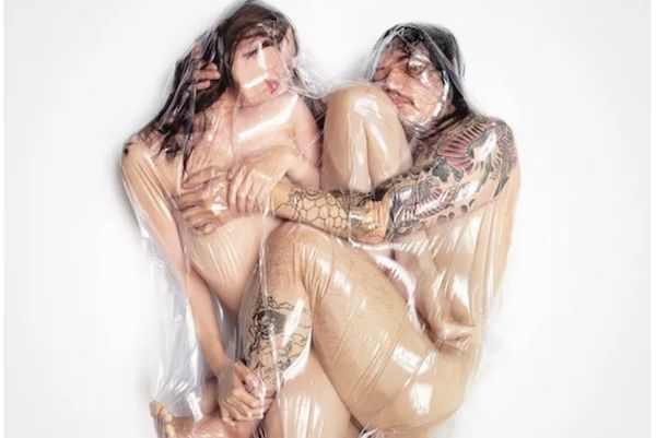 Vacuum-Packed Couple Photography