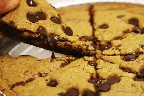 Chocolate Cookie Pizzas