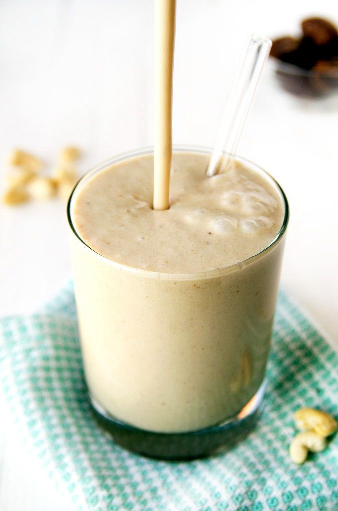 Cashew Date Smoothies