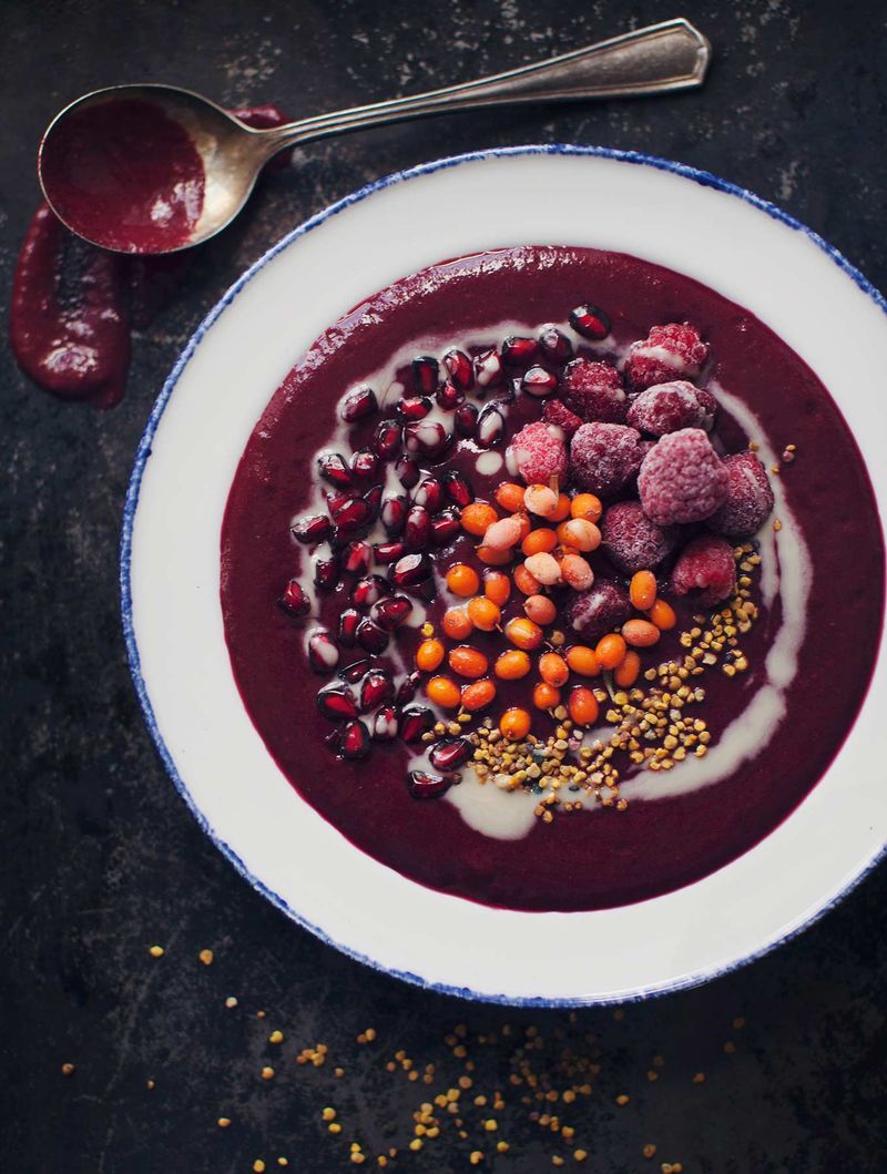 Blood-Cleaning Smoothie Bowls