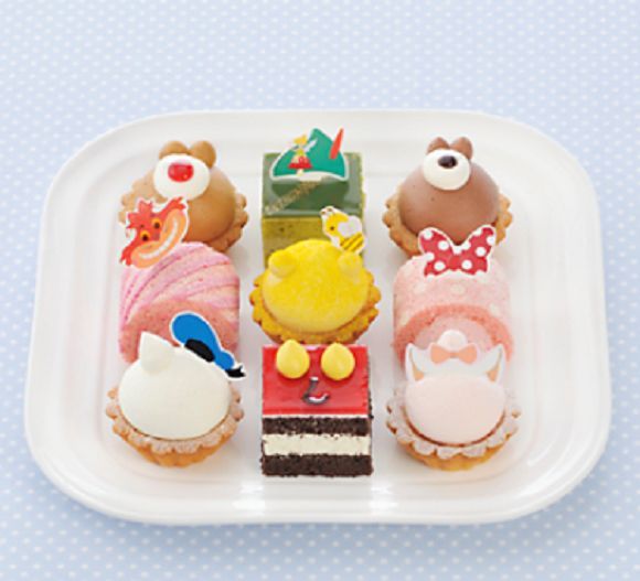 Mini Cartoon Character Cakes