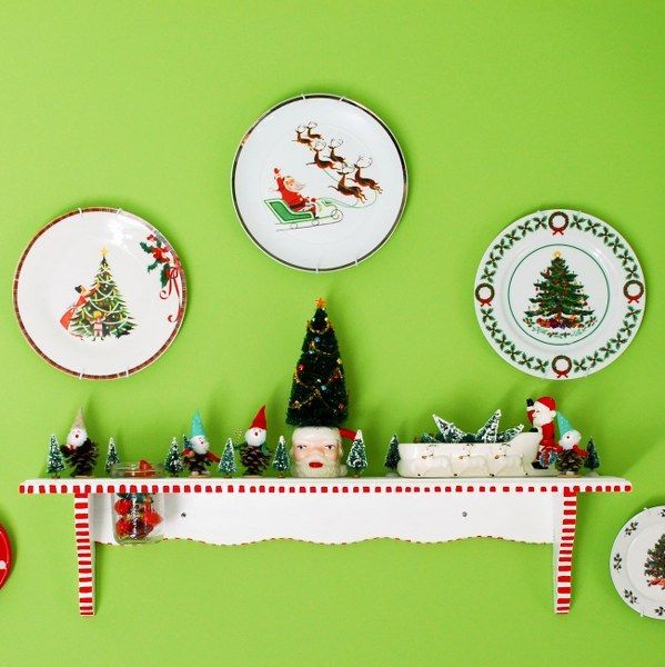 Festive Holiday Plate Decor