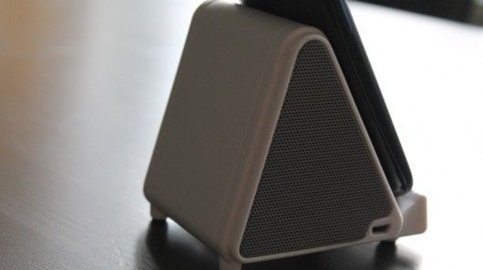 Pyramidal Wireless Speakers