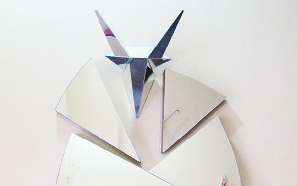 Cracked Origami Reflectors