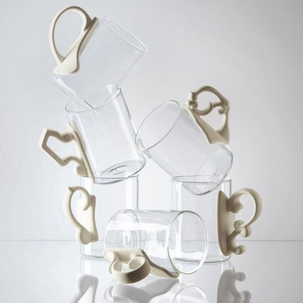 Glassy Porcelain Baroque Mugs