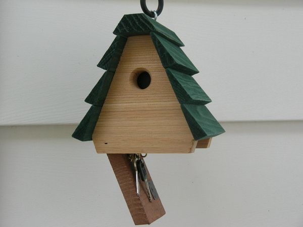 Key-Storing Avian Abodes