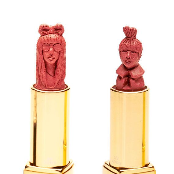 Bizarre Lipstick Busts