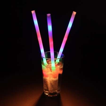 Glowing Straws: Lite Up Straws Add Colour to Your Drink, Even in the Dark