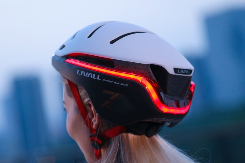 livall evo21 smart helmet