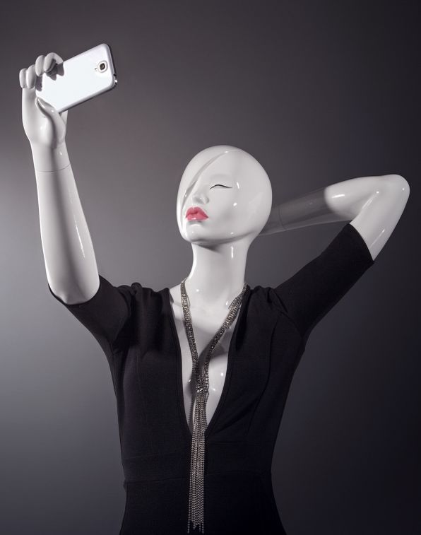 Selfie-Taking Mannequins