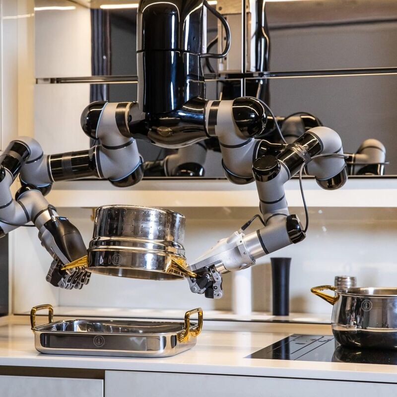 All-in-One Kitchen Robots : Moley Kitchen Robot