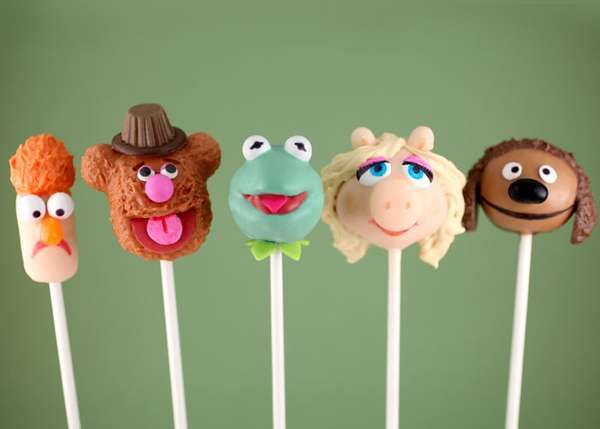 Famous Puppet Sweets- Bakerella Crafts These Mind-Blowing Muppet Cake Pops
