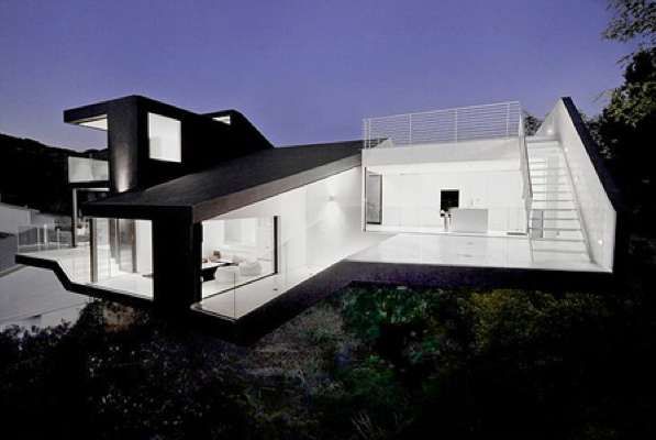 Angular Sculptural Abodes