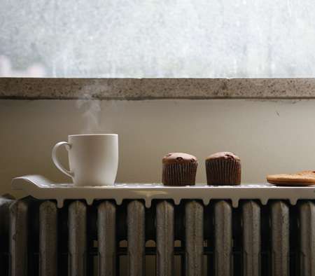 Retro Radiator Warming – Heat Up Your Food On The 'Natural Wave' Tray