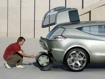 Segway-Friendly Concept Car