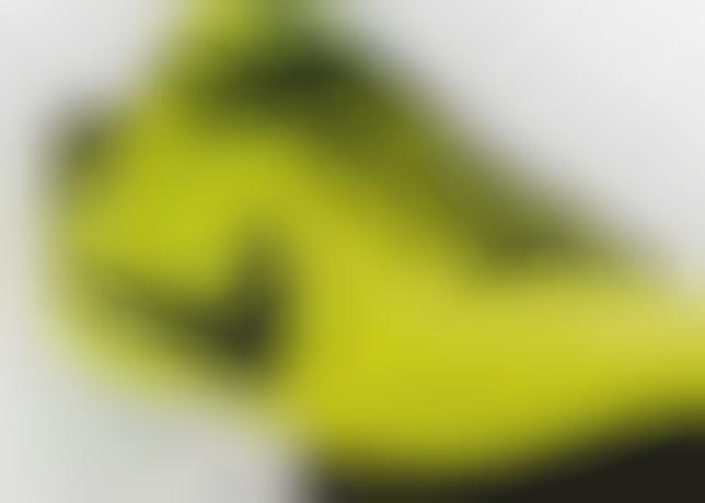 Slide-Friendly Tennis Shoes : Nike Zoom 