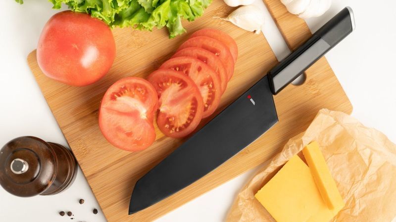 https://cdn.trendhunterstatic.com/thumbs/ninja-kitchen-knives.jpeg?auto=webp