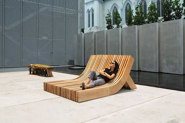 Sloping Public Seating