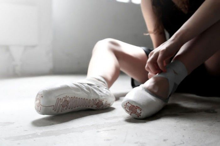 Movement-Memorizing Ballet Shoes