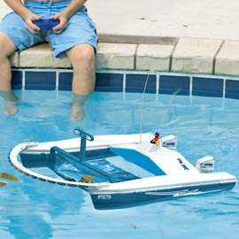 Remote Control Boat/Pool Skimmer