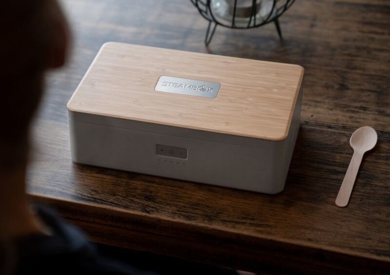 Steam Heating Lunch Boxes : self-heating lunch box