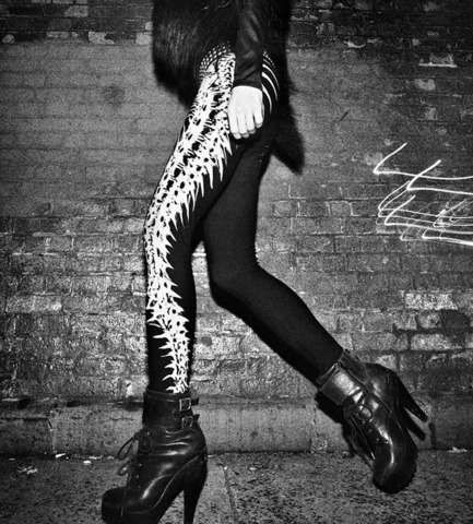 Spiky Skeletal Leggings