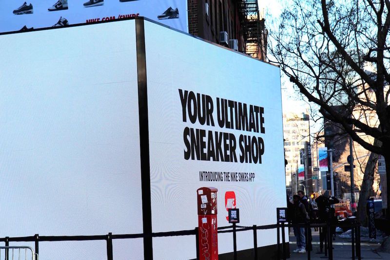 Footwear App Pop-Ups