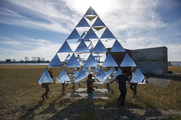 Prismatic Pyramid Kites