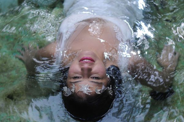 Submerged Bridal Photographs