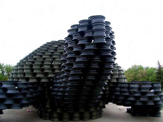 Recycled Rim Mega Sculptures