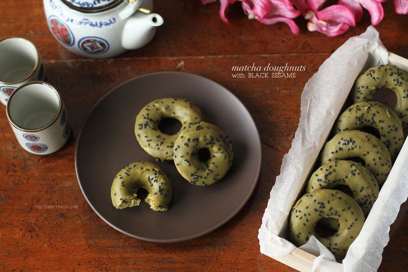 Baked Matcha Donuts