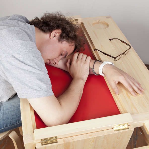 Built-In Hammock Desks